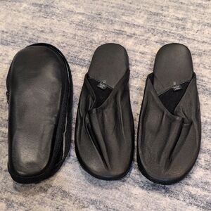 GORE-TEX Black Leather Accessory